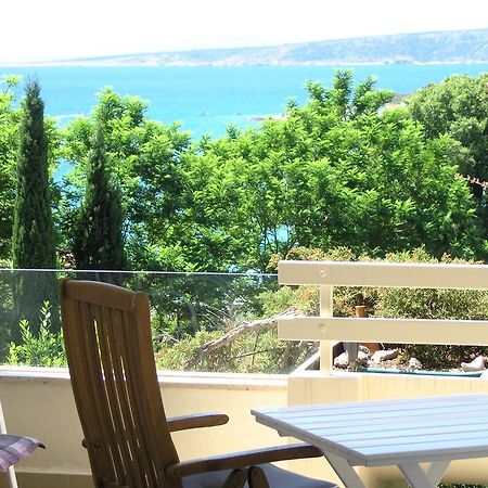 Apartman Kucer Кърк Екстериор снимка