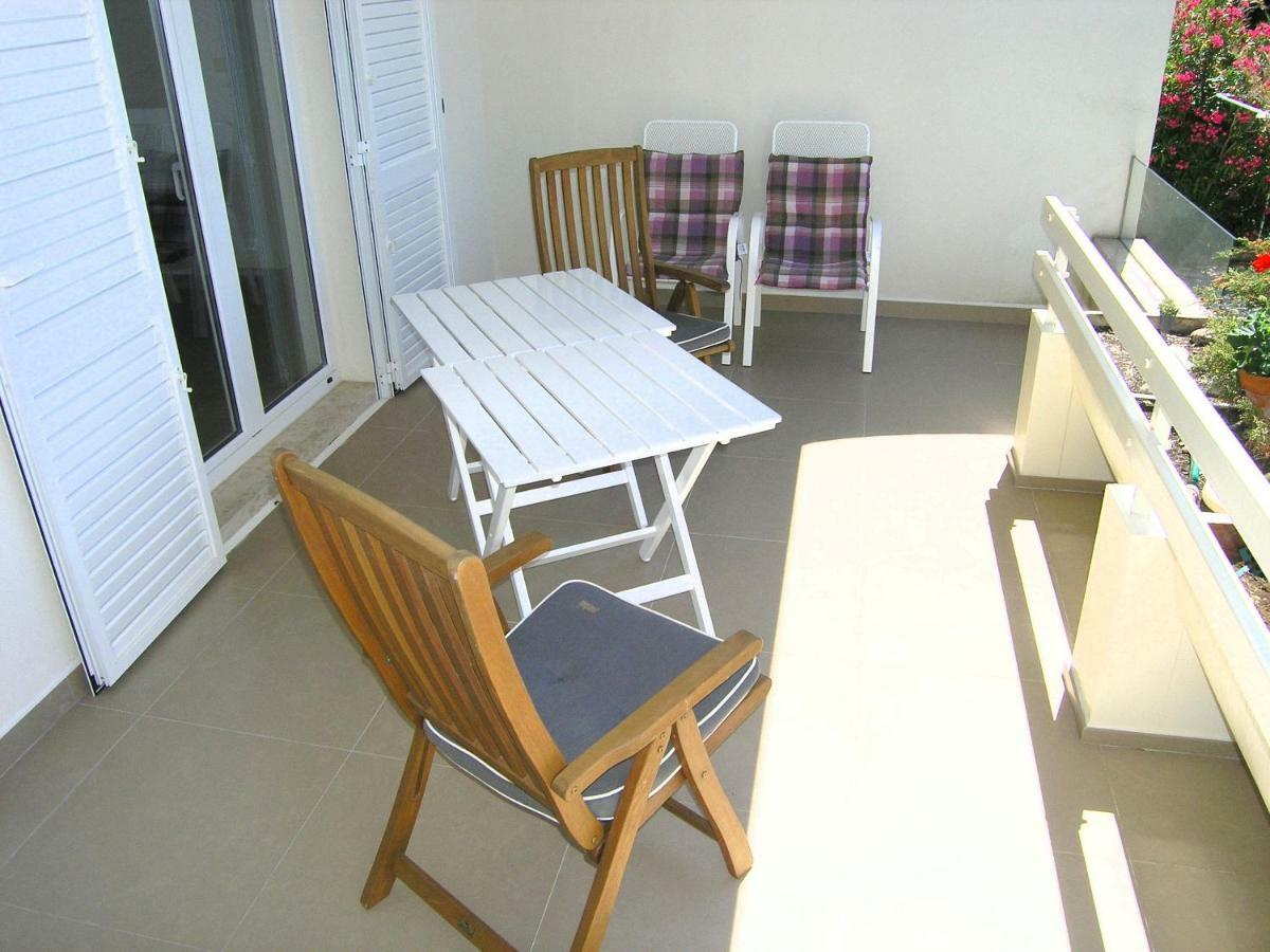 Apartman Kucer Кърк Екстериор снимка